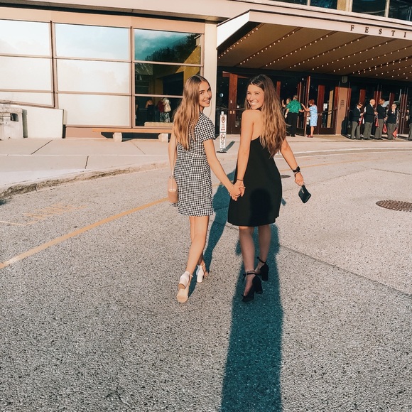 Meet your Posher, Madeline - Picture 1 of 1